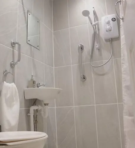 Trinity - Ideally Located For Centre York