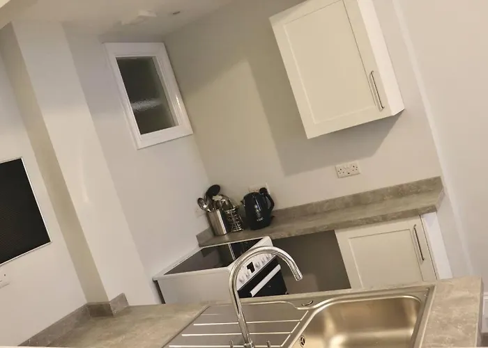 Trinity - Ideally Located For Centre