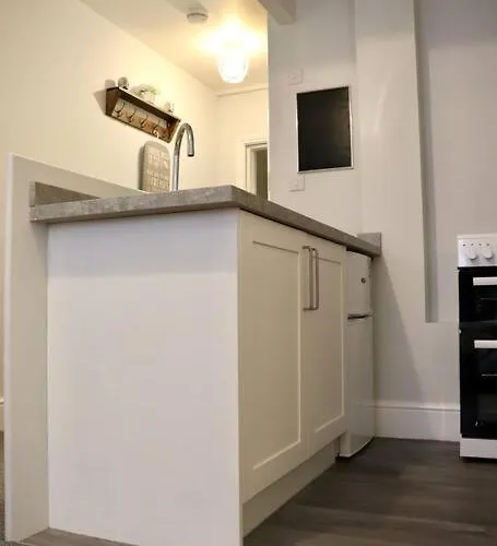 Trinity - Ideally Located For Centre Apartment