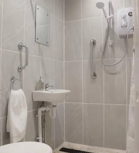 Trinity - Ideally Located For Centre York