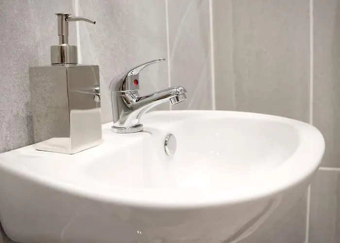 Trinity - Ideally Located For Centre York